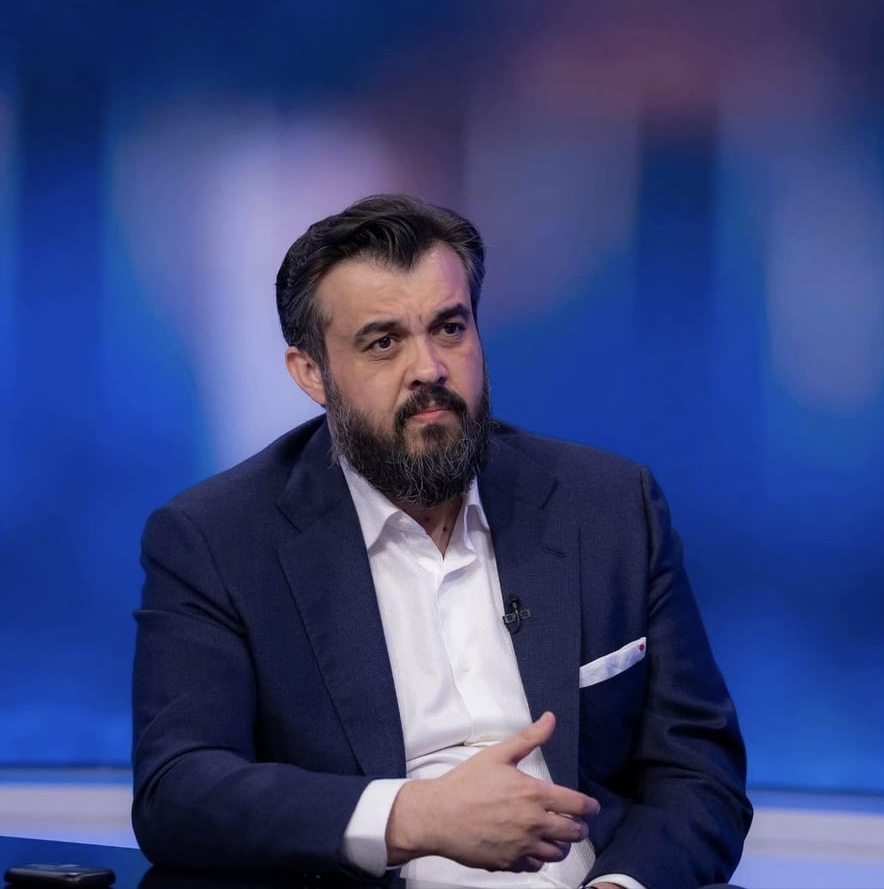 يزن مهدد بالاستبعاد.. المفوضية تمهل نجل مشعان 72 ساعة لإثبات سلامة موقفه.. أمر قبض قيد التحقق