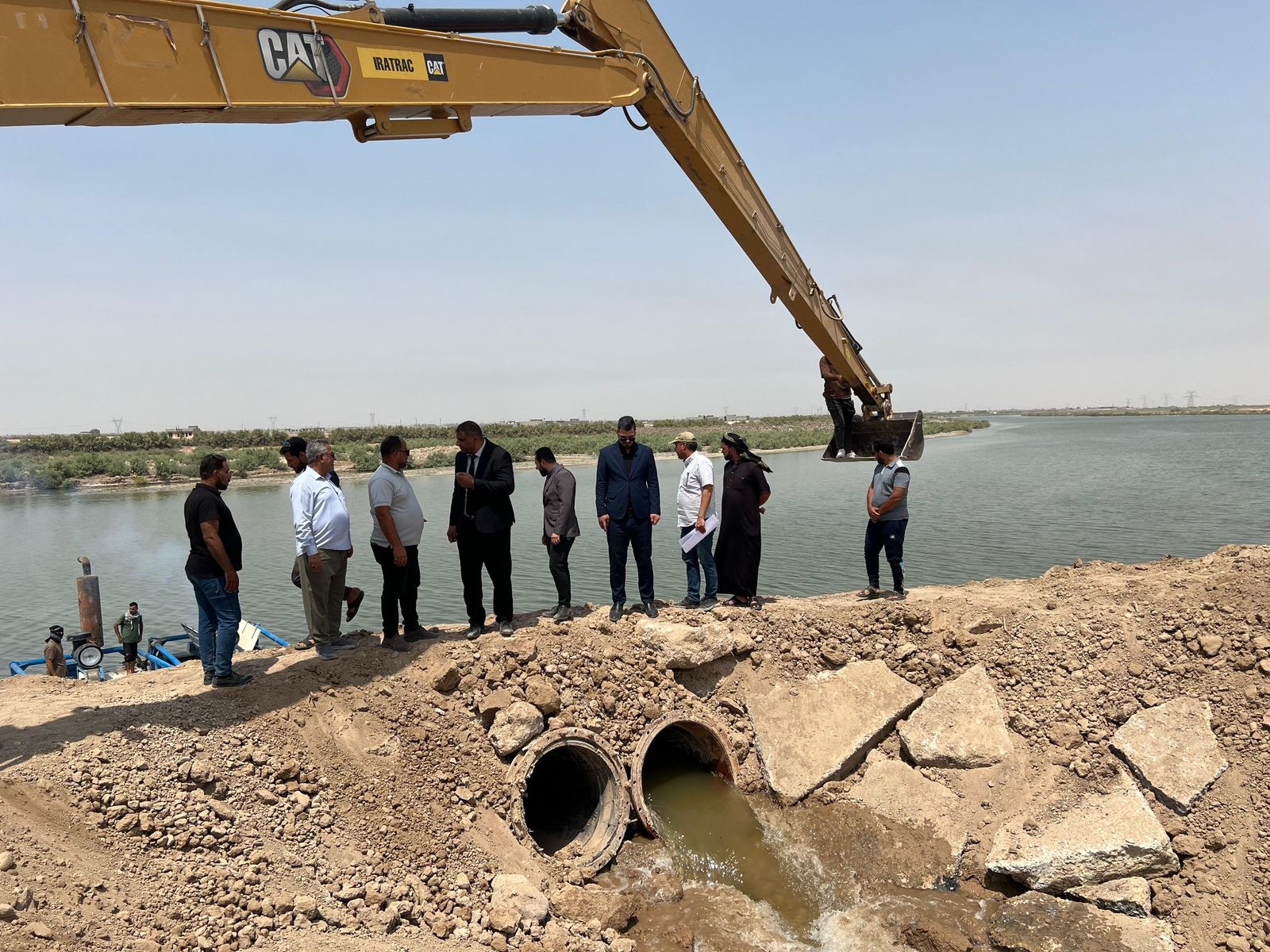 ضخ تجريبي عذب.. السويب يغير مجراه.. والماء يطرق أبواب جنوب البصرة العطشان