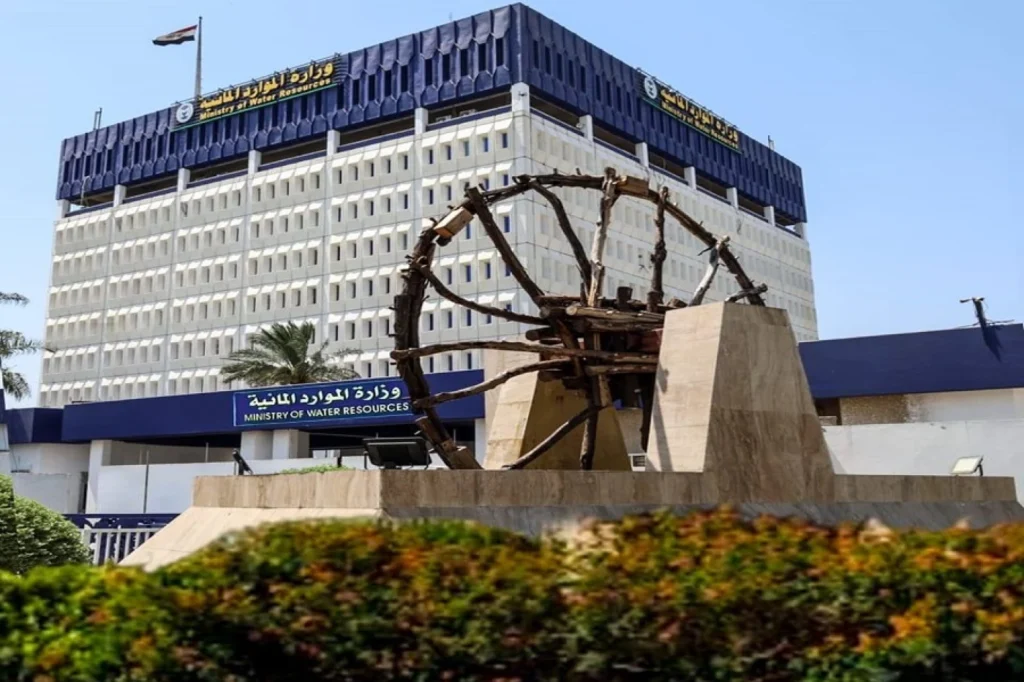 المجهر VS العين المجردة.. بعد جدل التلوث.. الموارد تكشف نتائج مختبرية: المياه آمنة للشرب