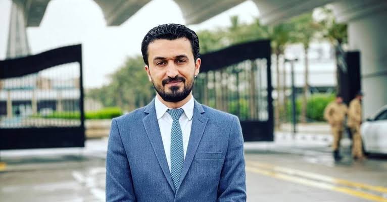 بعد قرار وقف الاستيراد.. مصطفى سند يكشف أرقاماً مقلقة عن البنزين.. عجز يومي بـ7 آلاف لتر