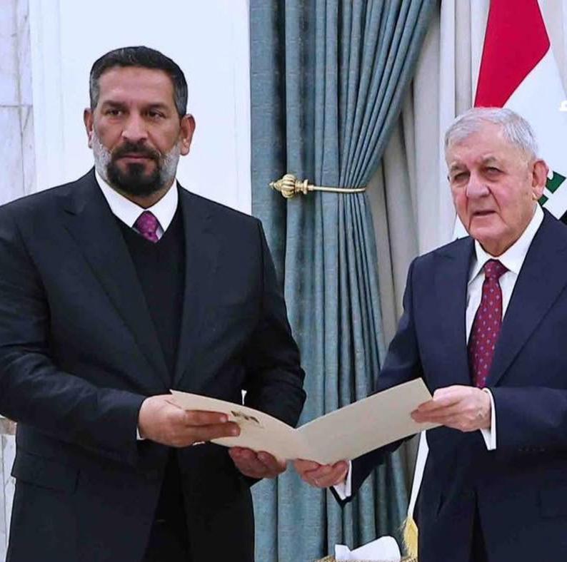 محافظاً لبابل.. علي تركي يبدأ مهامه رسمياً بعد تسلمه المرسوم الجمهوري