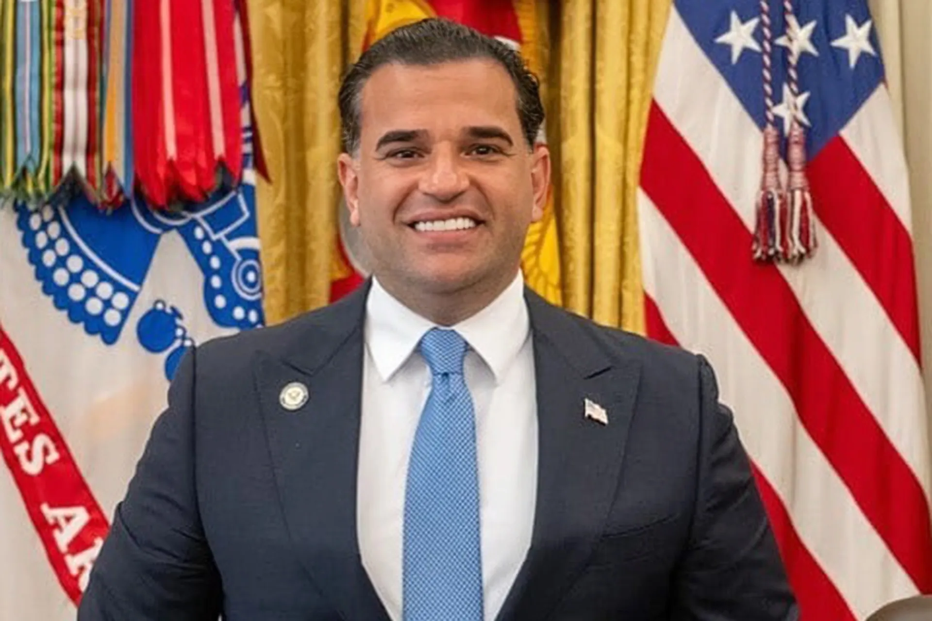 إشارات واشنطن.. رويترز: سافايا لم يعد مبعوثاً خاصاً للعراق وتوم باراك قد يكون البديل