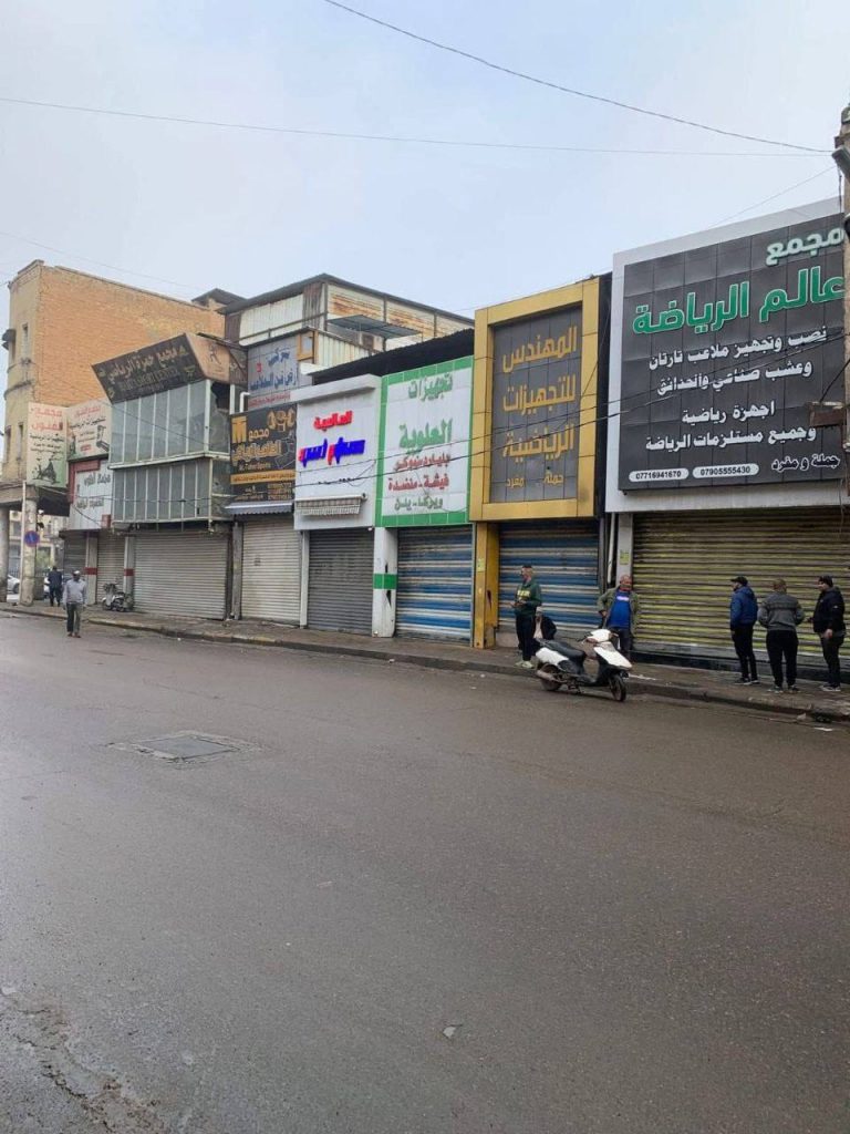 دعا لحوار مع الحكومة.. خبير اقتصادي يحذر: إغلاق الأسواق يفاقم الغلاء ويخدم المضاربين