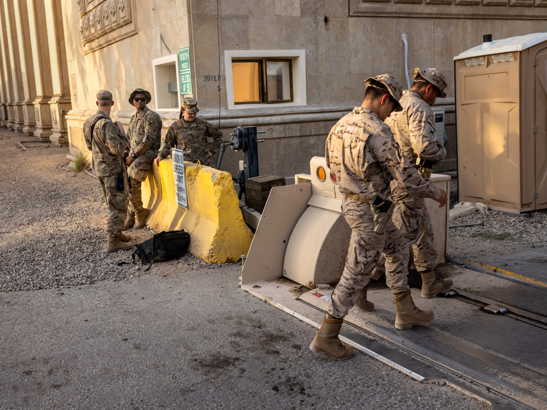 انسحاب مستشاري التحالف الدولي من العراق إلى الأردن