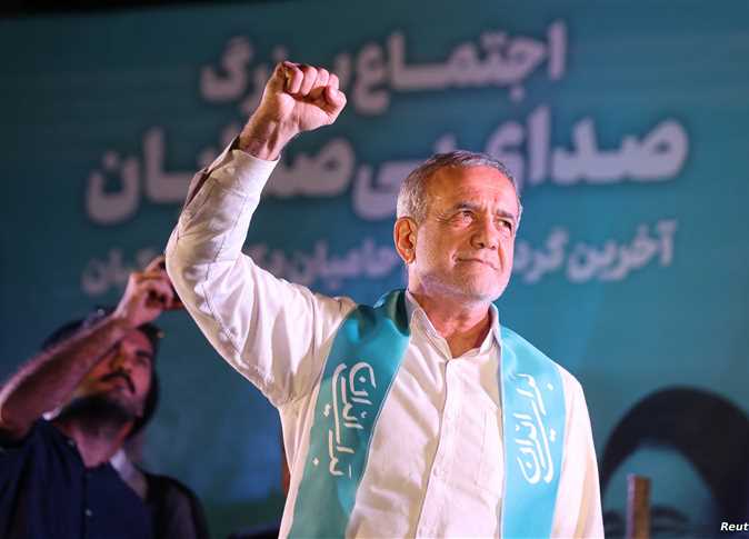 الرئيس الإيراني يوجه رسالة للعراقيين: شكرا لكم على شجاعتكم